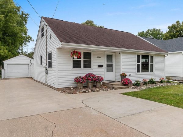 1344 HASTINGS STREET, Green Bay, WI 54301