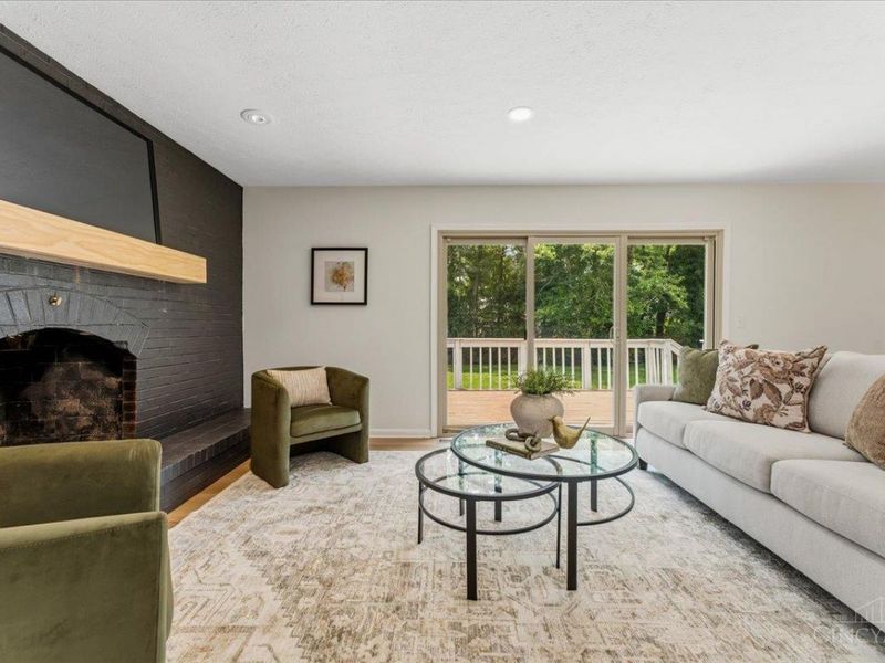 6349 Paxton Woods Drive, Miami Twp, OH 45140 Photo 13