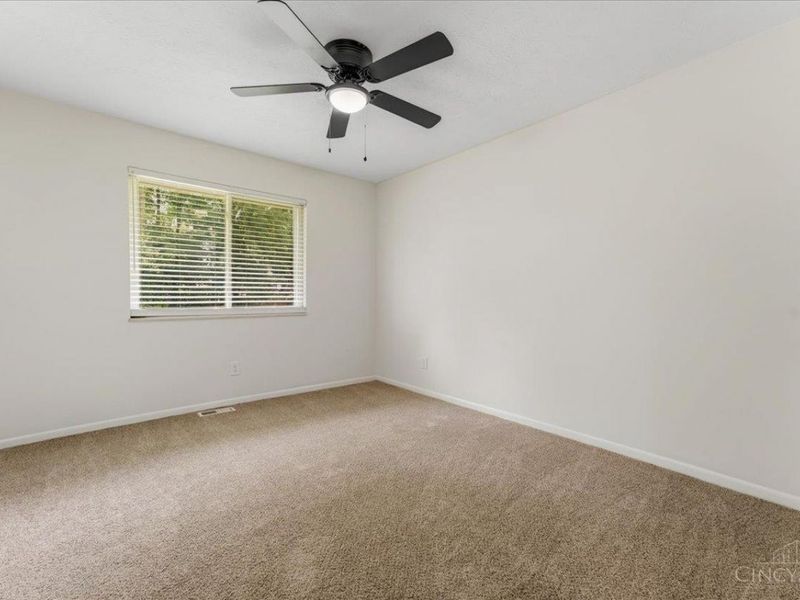 6349 Paxton Woods Drive, Miami Twp, OH 45140 Photo 31