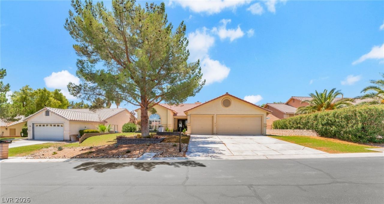 5121 Burr Oak Drive, Las Vegas, NV 89130 Main Photo