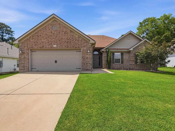 2201 Henry Avenue, Bryant, AR 72022