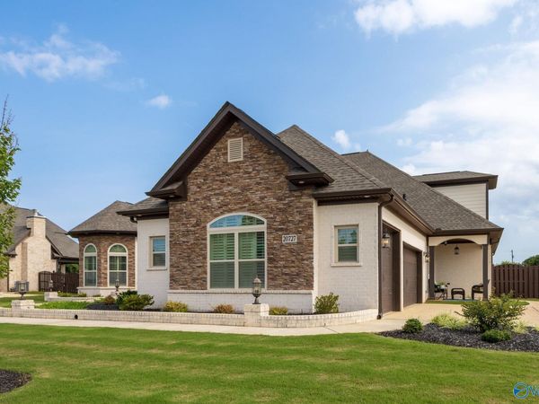 20727 Lakewood Drive, Athens, AL 35611