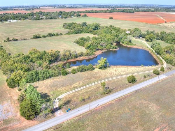 215 N Cemetery Road, Tuttle, OK 73089