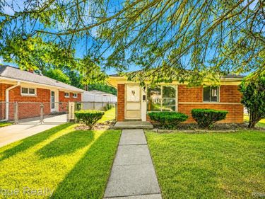 14589 Helen Street, Southgate, Mi 48195