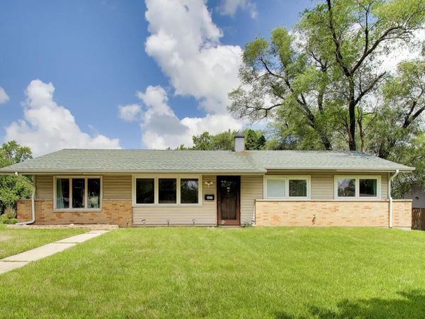 1300 Jefferson Road , Hoffman Estates, IL 60169