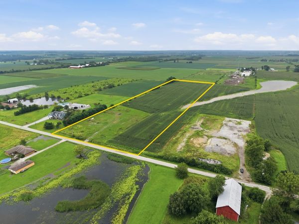 000 Kentucky Road, Beecher, IL 60401