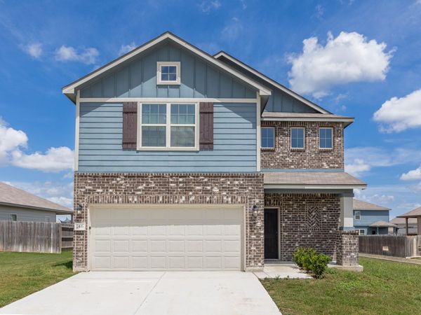 746 Farmers Dell ST, New Braunfels, TX 78130