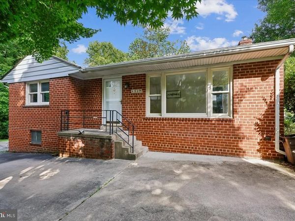 4509 STRATHMORE AVENUE , GARRETT PARK, MD 20896