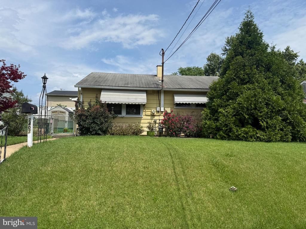 2407 ALMA ROAD, HALETHORPE, MD 21227