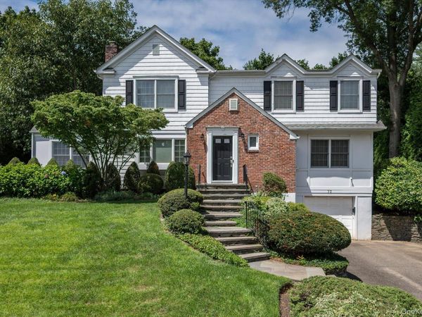 73 Revere Road , East Hills, NY 11577