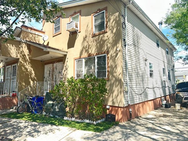 14045 Charles Lane , Springfield Gardens, NY 11413