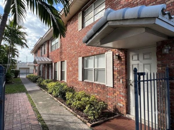 9696 NW 35TH Street, Coral Springs, FL 33065