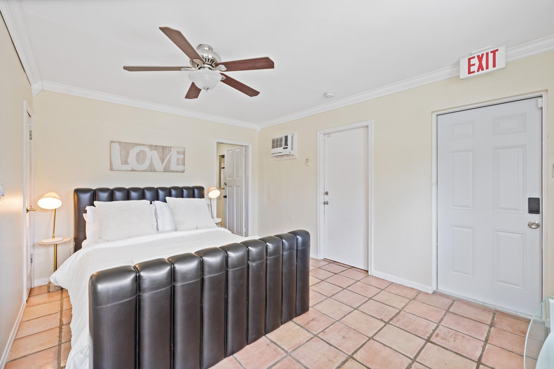 400 45th Street, West Palm Beach, FL 33407 Photo