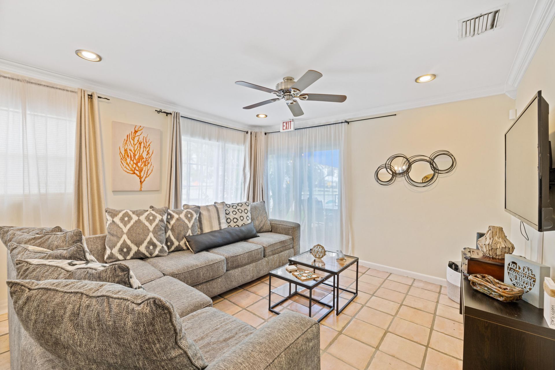 400 45th Street, West Palm Beach, FL 33407 Photo