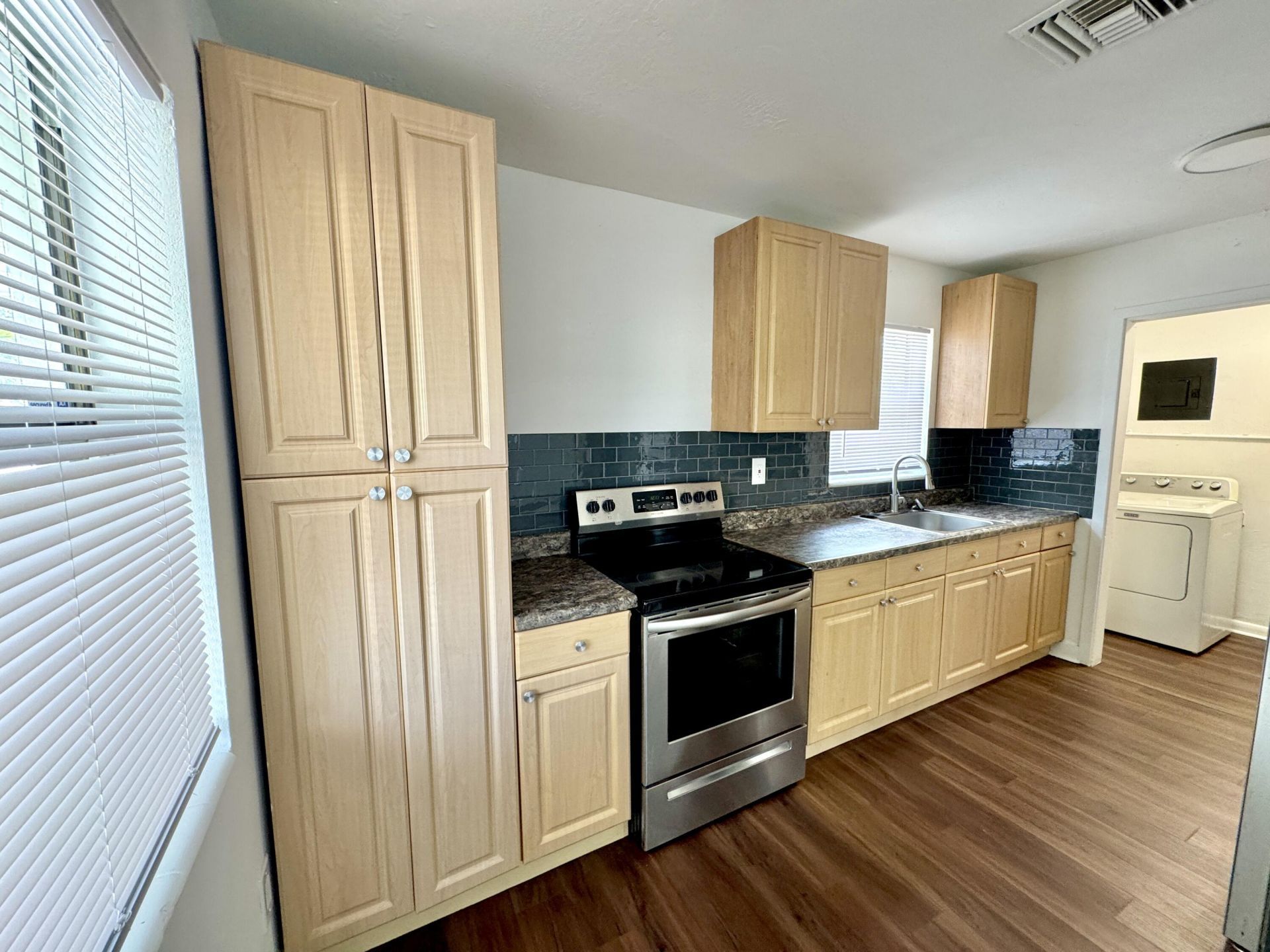408 NW 21st Terrace, Fort Lauderdale, FL 33311 Photo