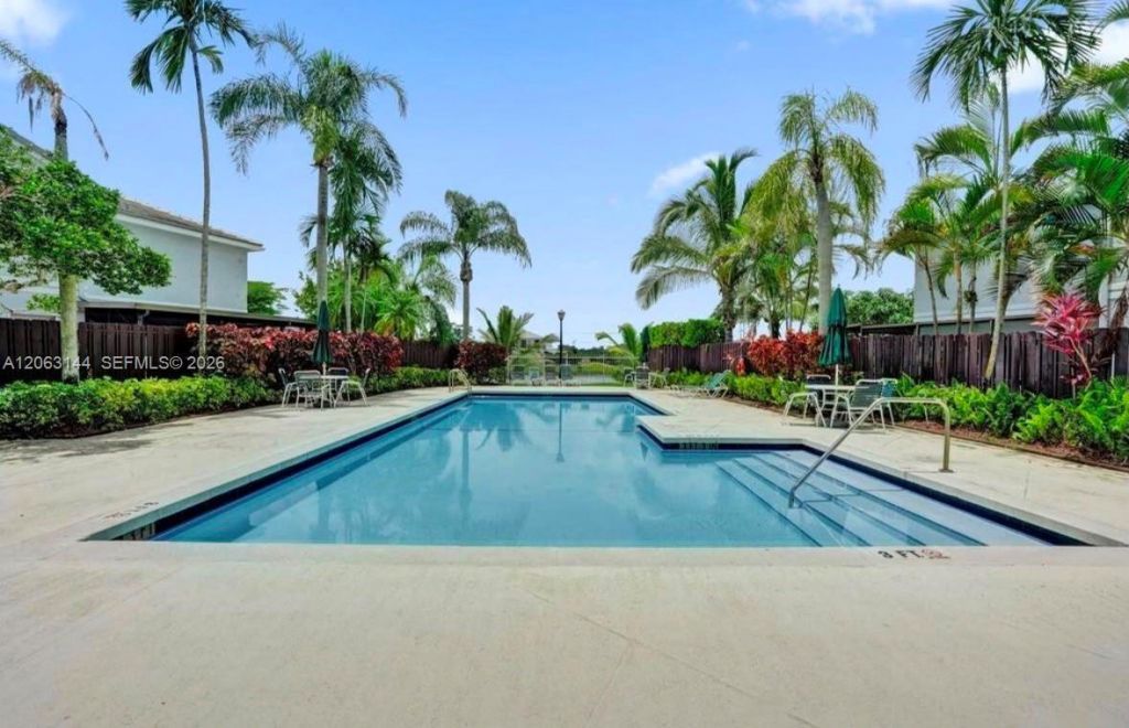 4771 Grapevine Way, Davie, FL 33331 Photo