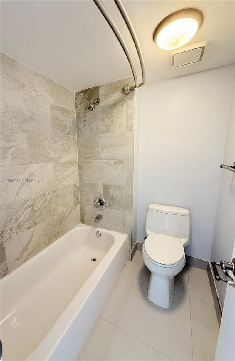 16511 Blatt Blvd , Unit 203, Weston, FL 33326 Photo