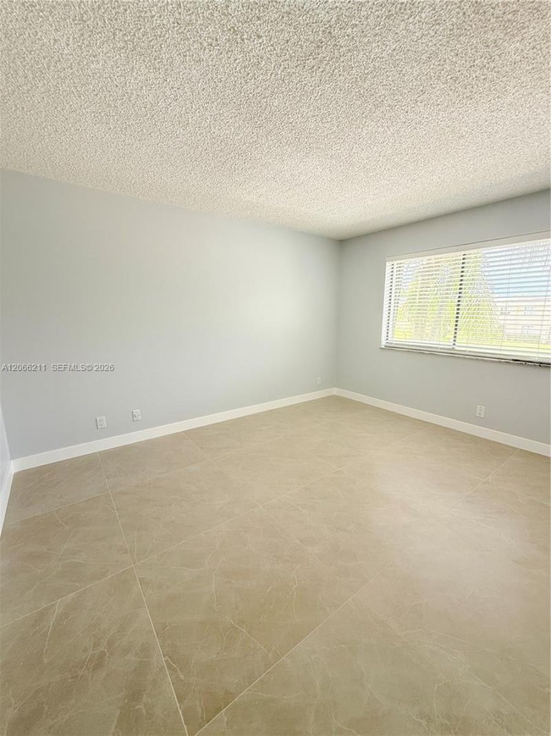 16511 Blatt Blvd , Unit 203, Weston, FL 33326 Photo
