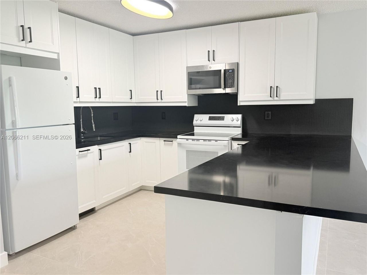 16511 Blatt Blvd, Unit 203, Weston, FL 33326 Photo