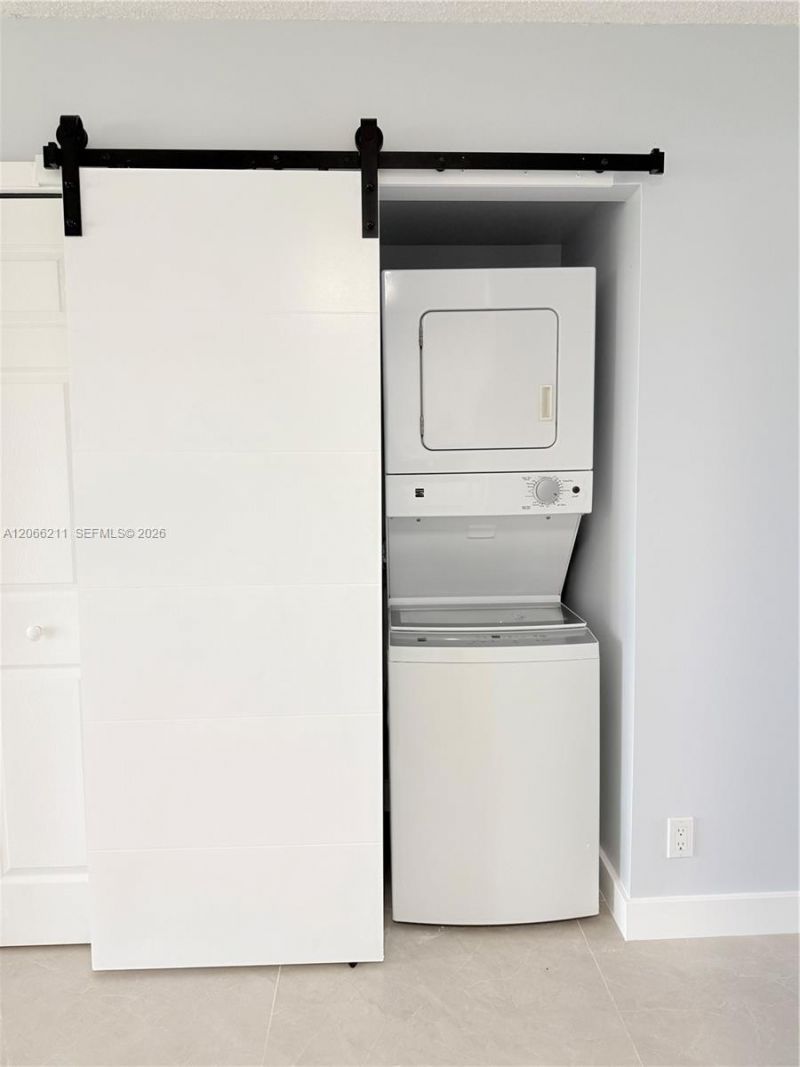 16511 Blatt Blvd , Unit 203, Weston, FL 33326 Photo