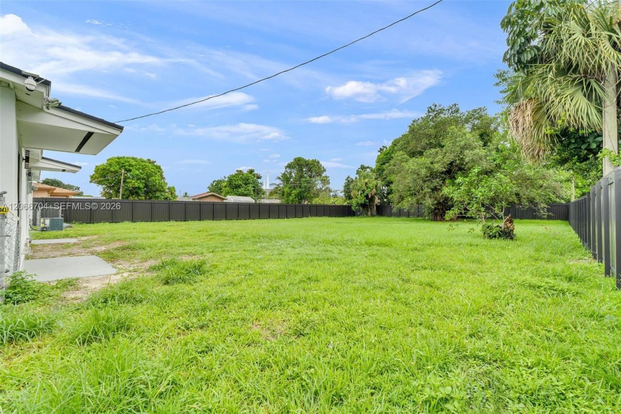 2600 NW 205th St, Miami Gardens, FL 33056 Photo