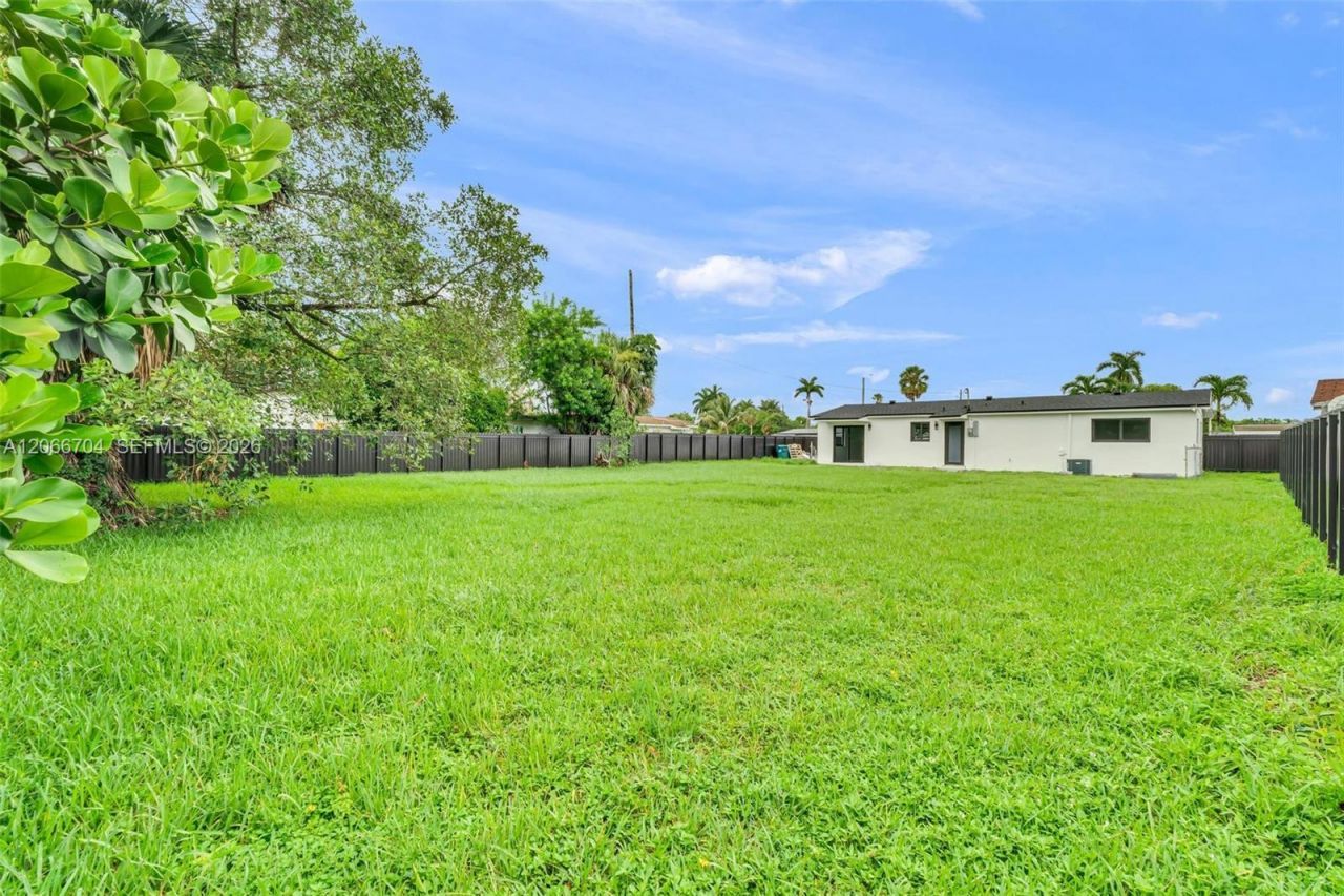 2600 NW 205th St, Miami Gardens, FL 33056 Photo