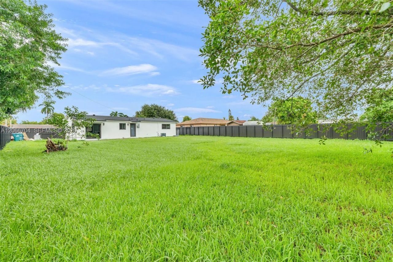 2600 NW 205th St, Miami Gardens, FL 33056 Photo