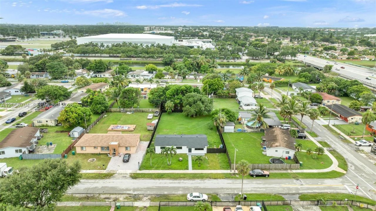 2600 NW 205th St, Miami Gardens, FL 33056 Photo