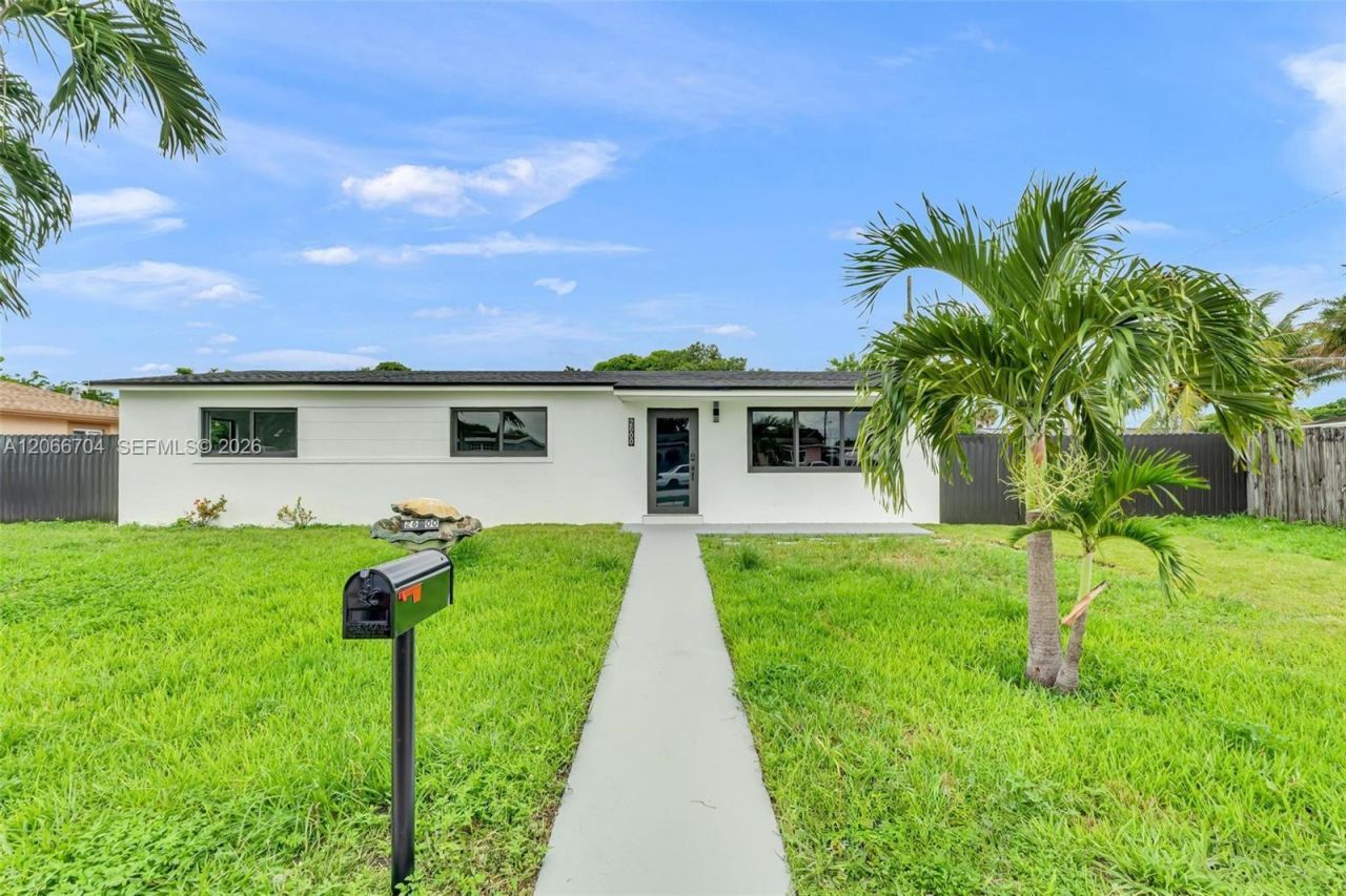 2600 NW 205th St, Miami Gardens, FL 33056 Photo