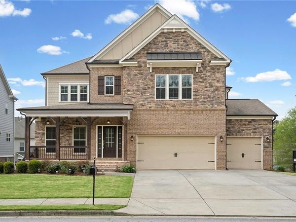 501 La Perla Drive , Sugar Hill, GA 30518