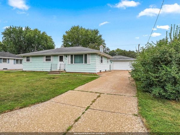 1146 HONEYSUCKLE LANE, Neenah, WI 54956