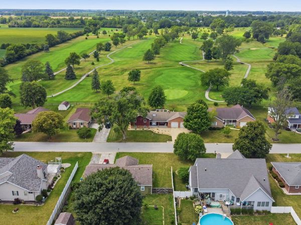 578 N Angela Drive, Fostoria, OH 44830