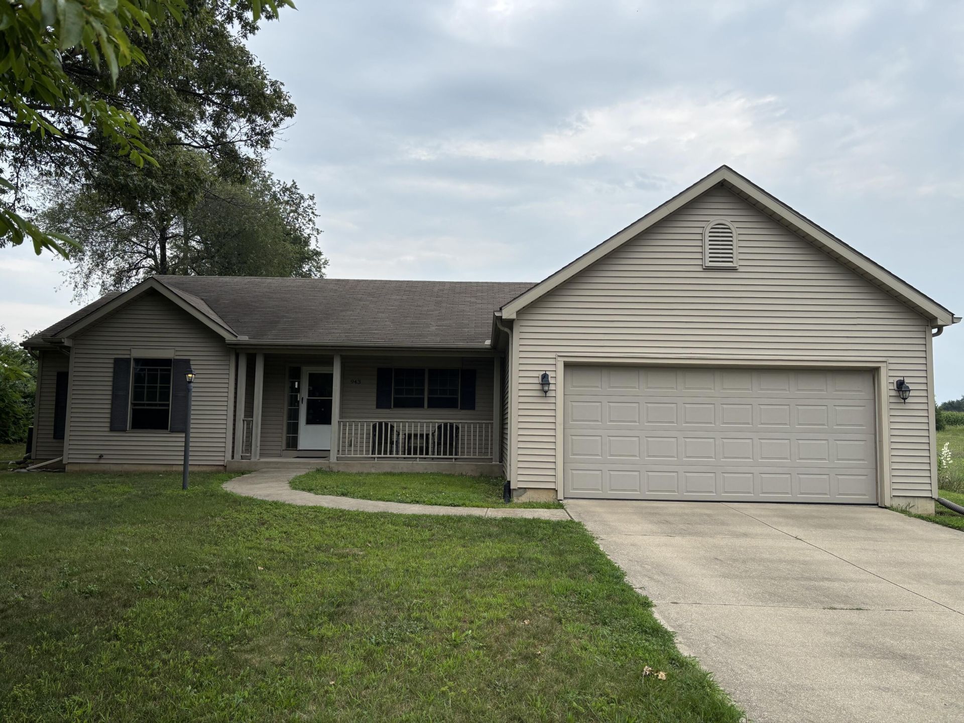 943 N Fail Road, La Porte, IN 46350 Main Photo