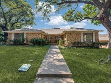 7005 Kingsbury Drive, Unit 7005, Dallas, TX 75231