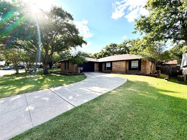 5717 Stage Line Court, Arlington, TX 76017
