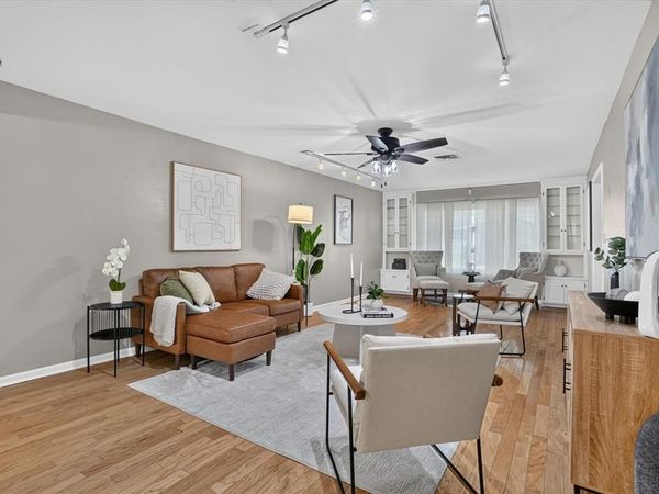 5237 Cockrell Avenue, Fort Worth, TX 76133