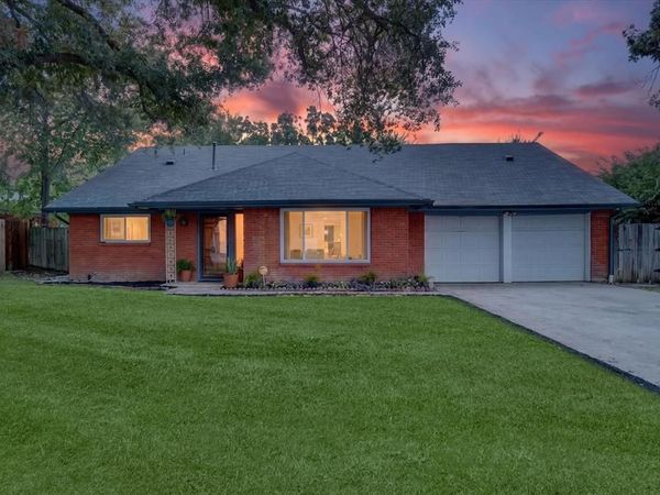 5237 Cockrell Avenue, Fort Worth, TX 76133