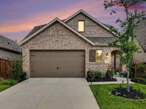 2012 Dappled Grey Avenue, Aubrey, TX 76227
