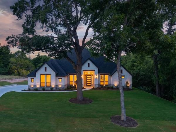 7631 Woodstream Road, Midlothian, TX 76065