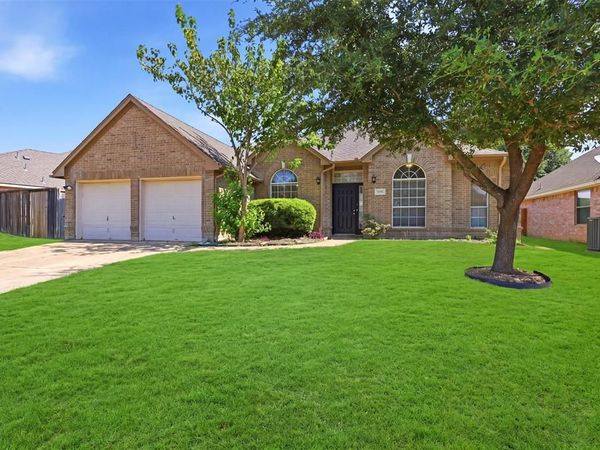 2005 Melissa Diane Street, Mansfield, TX 76063
