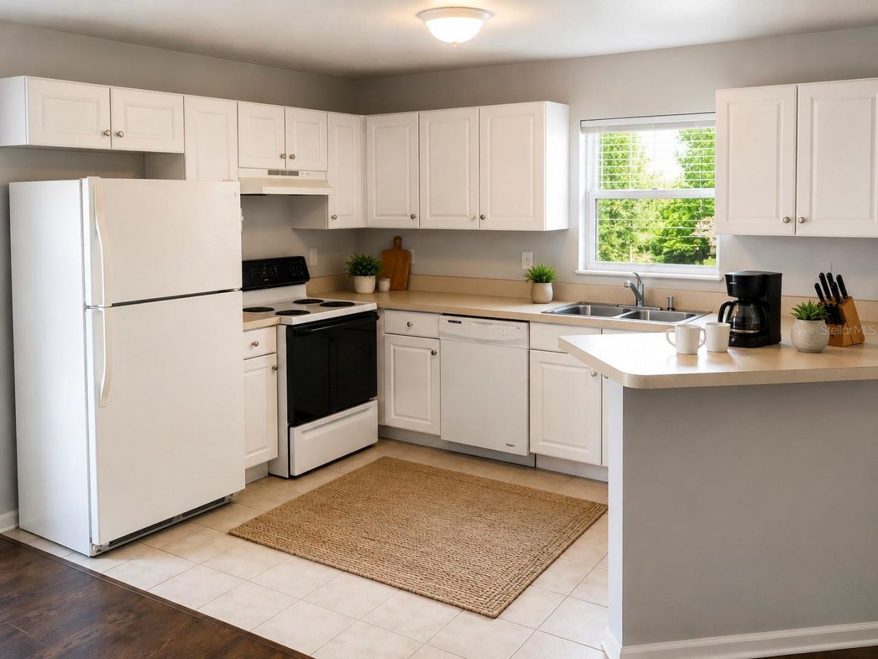 2621 6th Street S, Saint Petersburg, FL 33705 Photo