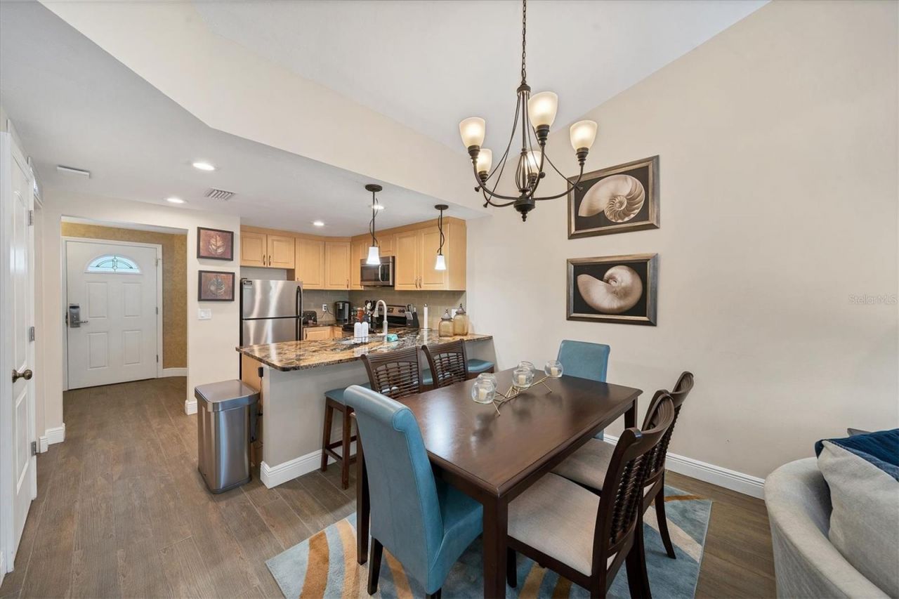 3401 54th Drive W, Unit 202, Bradenton, FL 34210 Photo