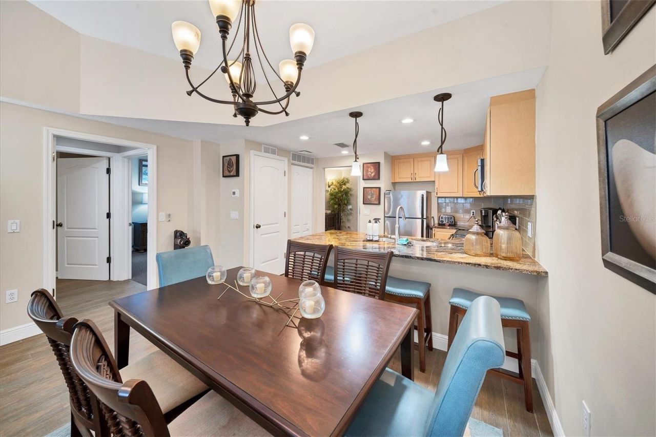 3401 54th Drive W, Unit 202, Bradenton, FL 34210 Photo