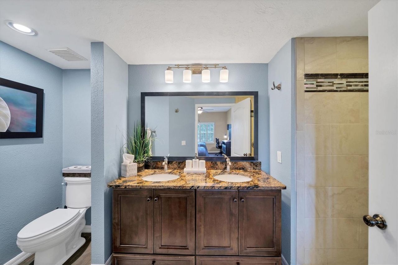 3401 54th Drive W, Unit 202, Bradenton, FL 34210 Photo
