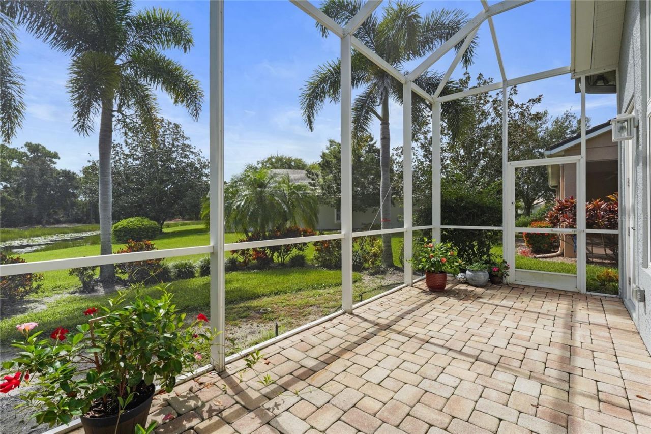 8415 Whispering Woods Court, Bradenton, FL 34202 Photo
