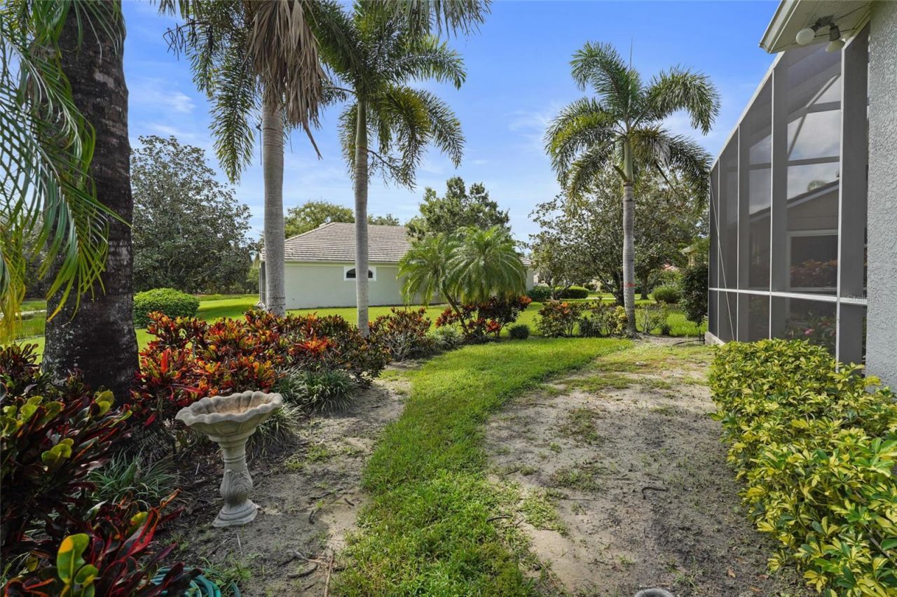 8415 Whispering Woods Court, Bradenton, FL 34202 Photo
