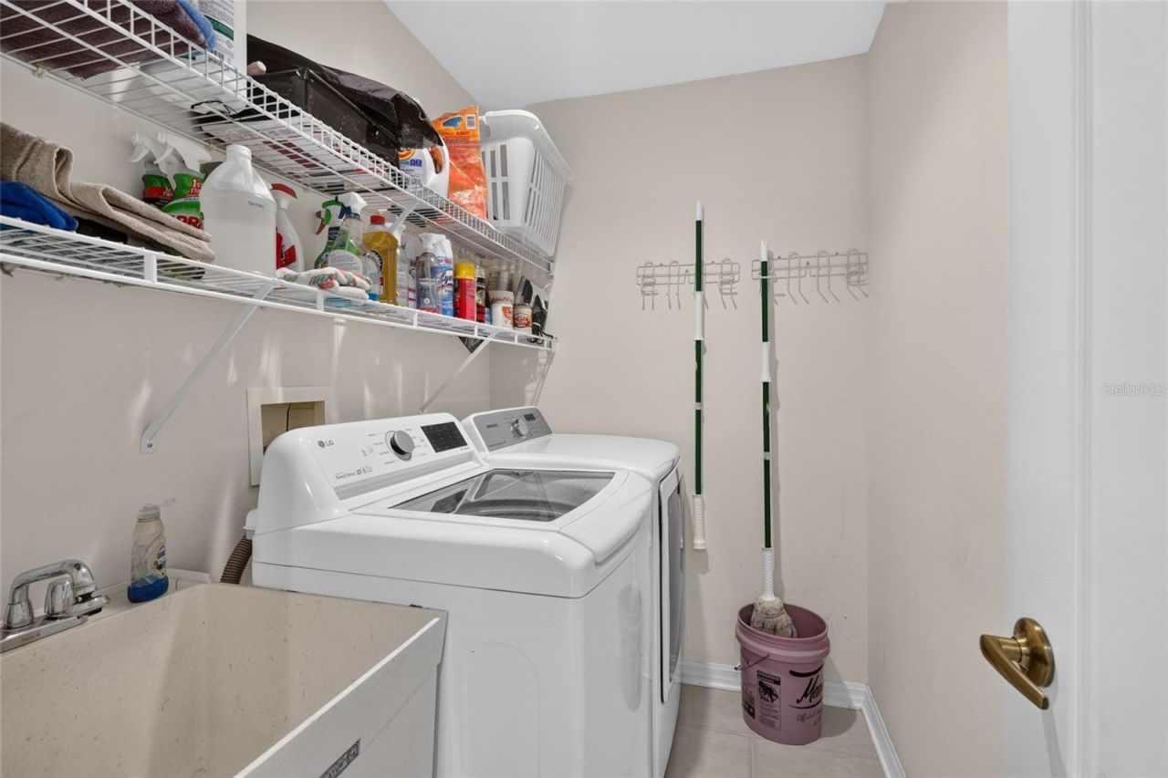 8415 Whispering Woods Court, Bradenton, FL 34202 Photo