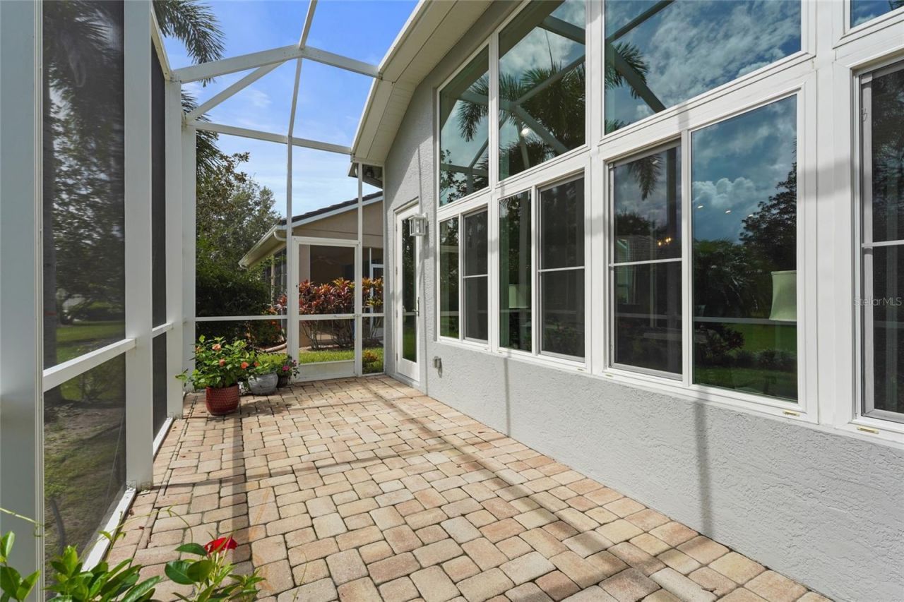 8415 Whispering Woods Court, Bradenton, FL 34202 Photo