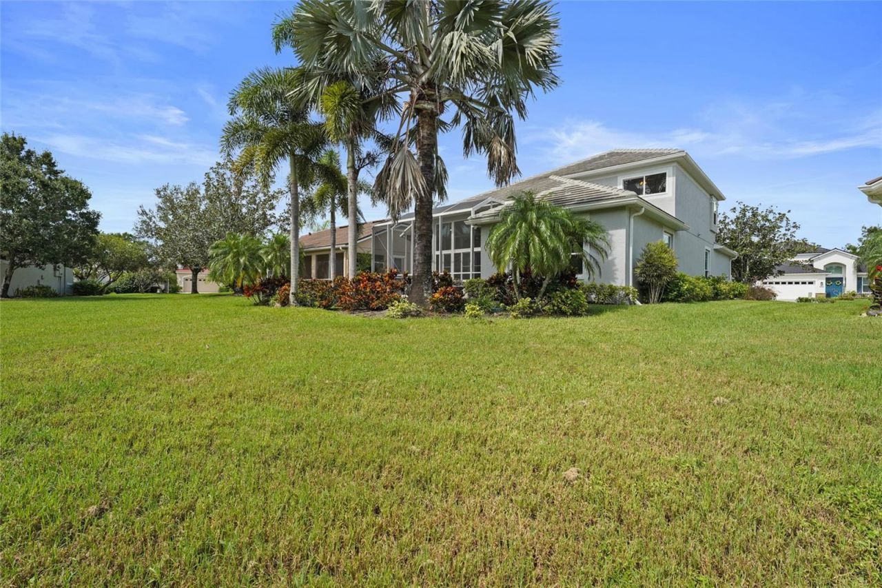8415 Whispering Woods Court, Bradenton, FL 34202 Photo