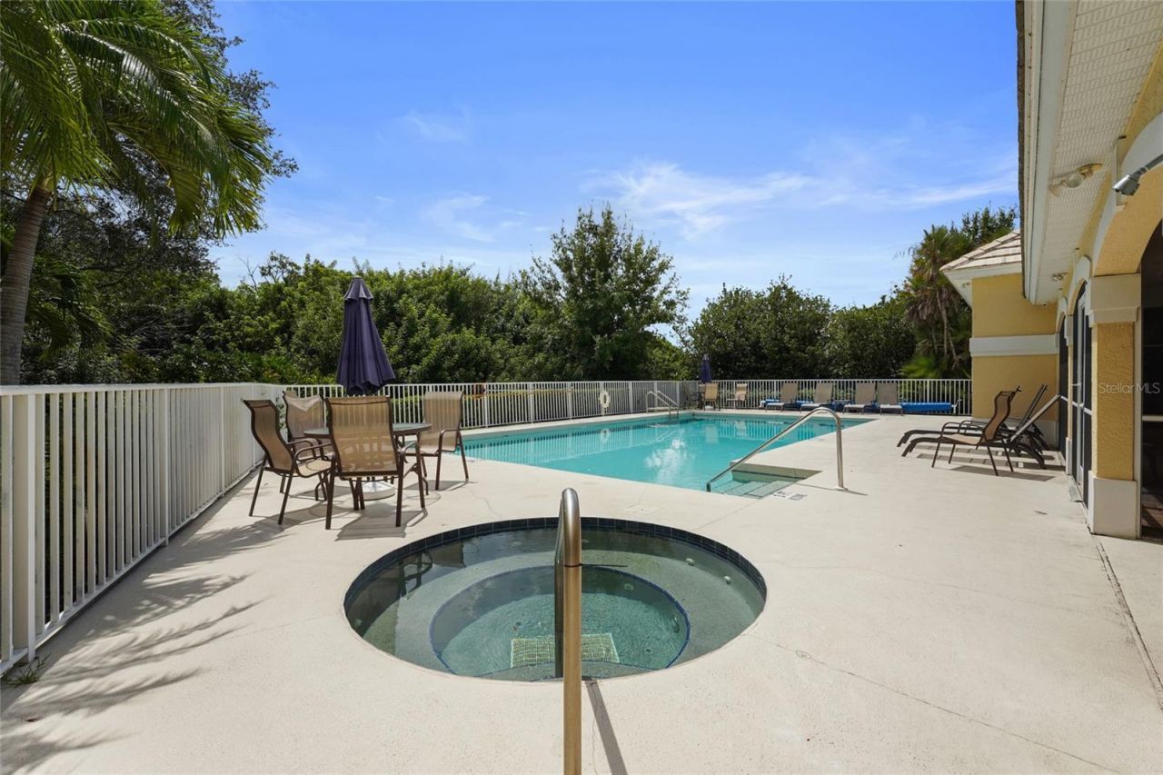 8415 Whispering Woods Court, Bradenton, FL 34202 Photo
